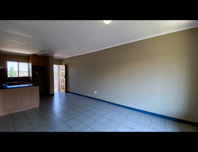 2 BEDROOM SECTIONAL TITLE FOR SALE IN KENLEAF